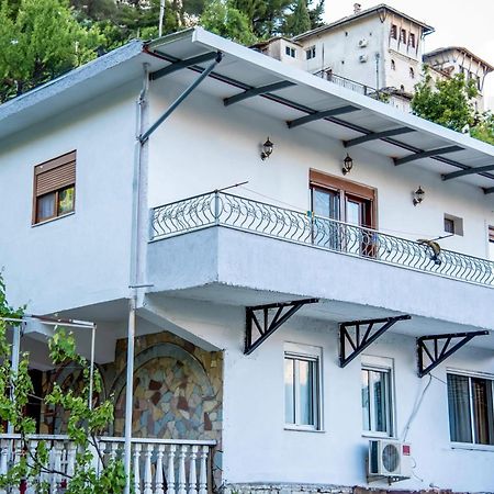 Grandma'S Home Gjirokastër 外观 照片