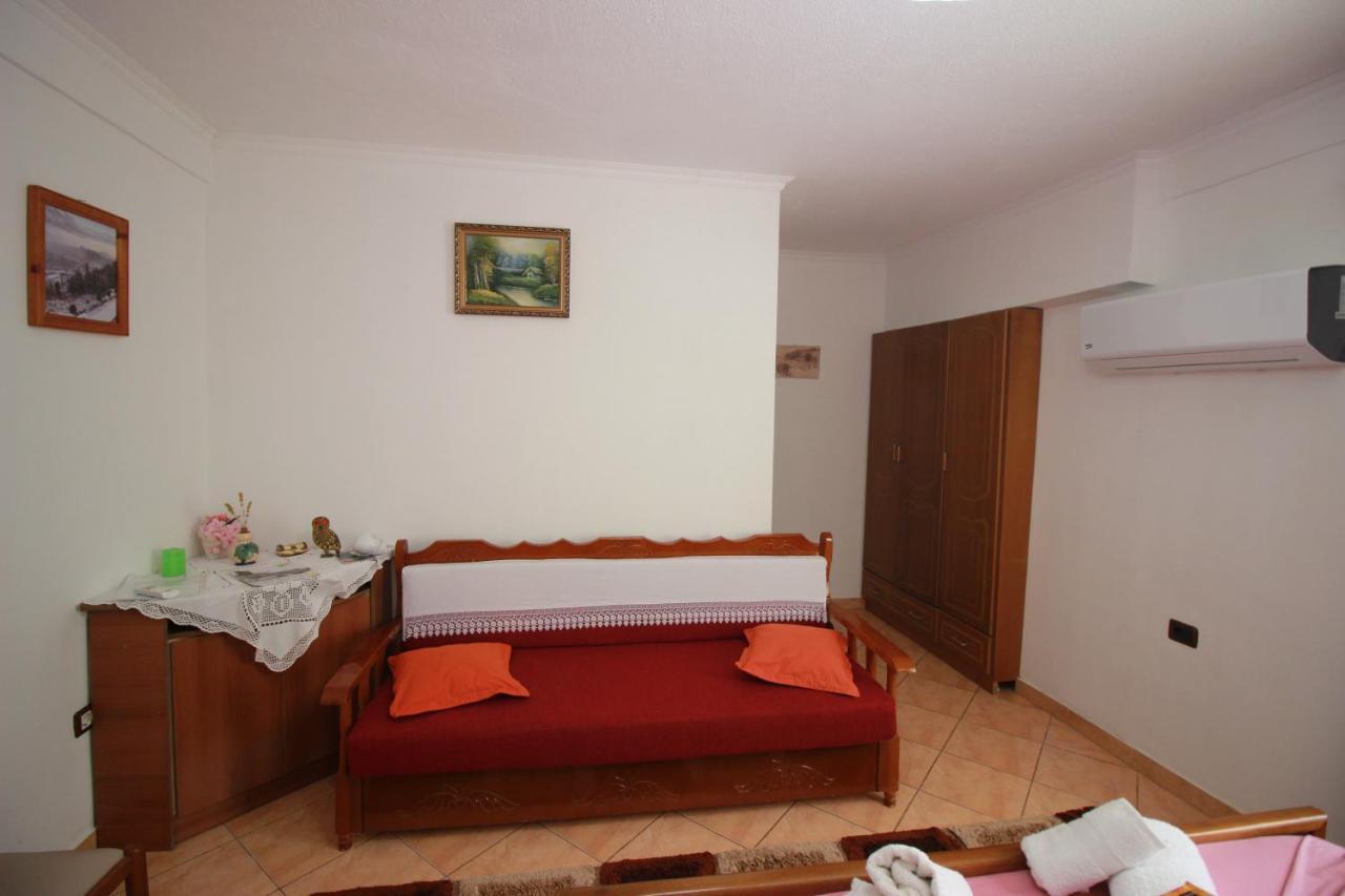 Grandma'S Home Gjirokastër 外观 照片