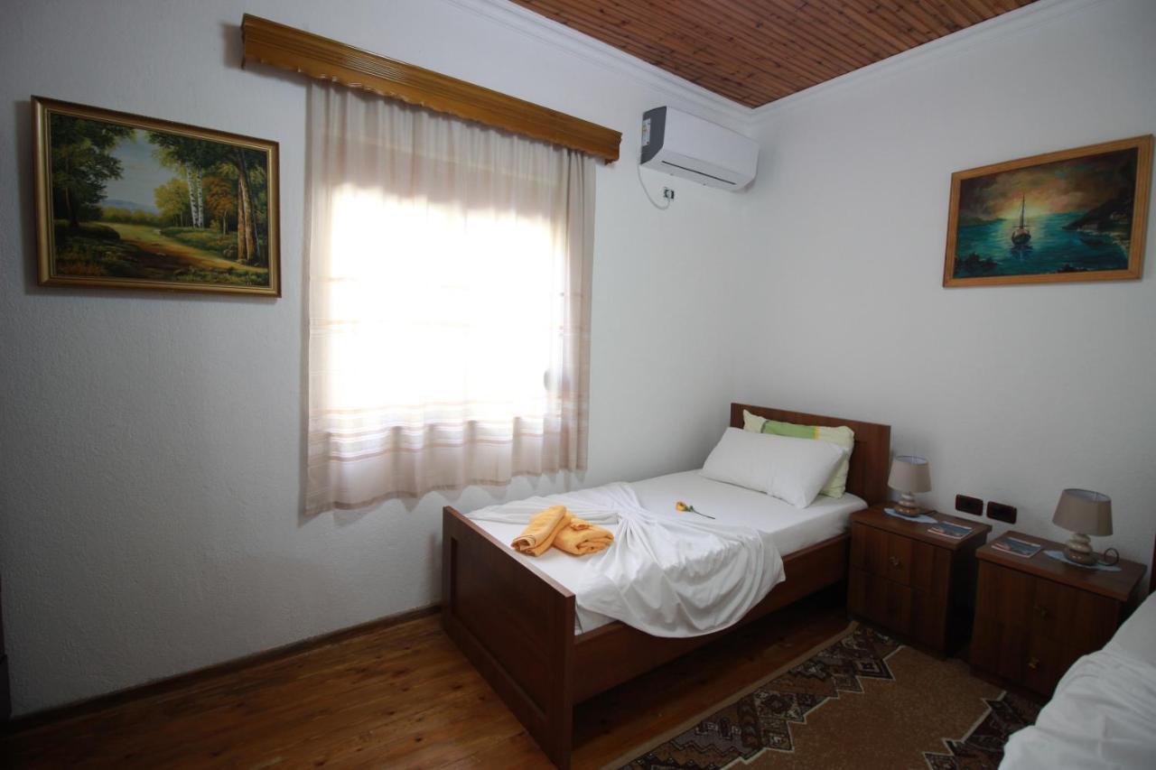 Grandma'S Home Gjirokastër 外观 照片