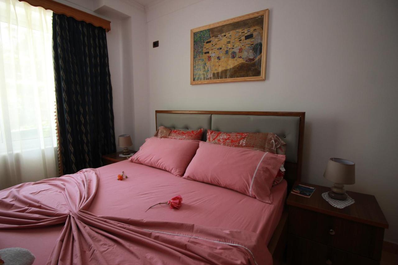 Grandma'S Home Gjirokastër 外观 照片