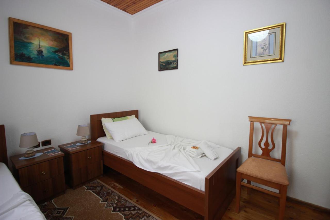 Grandma'S Home Gjirokastër 外观 照片